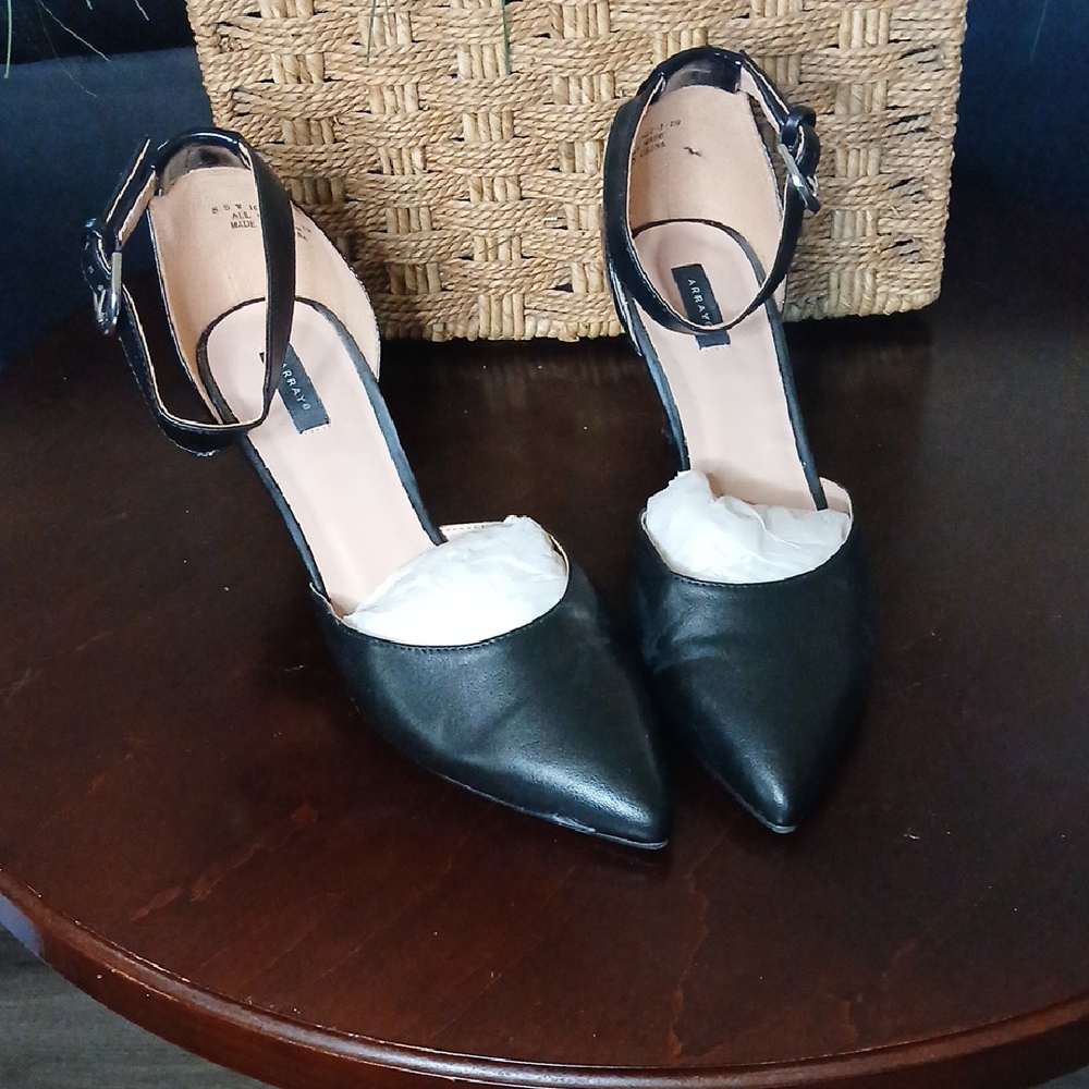 Array Black Pointed Toe Heels
